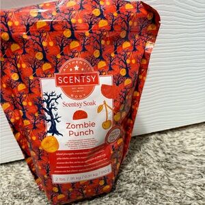 Scentsy Zombie Punch Soak with Red and Orange Design